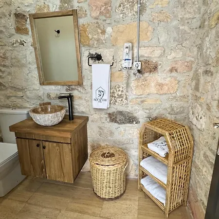 Ξενοδοχείο Ride And