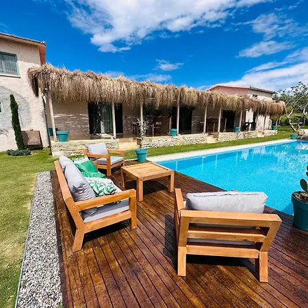 Ride And Ξενοδοχείο *